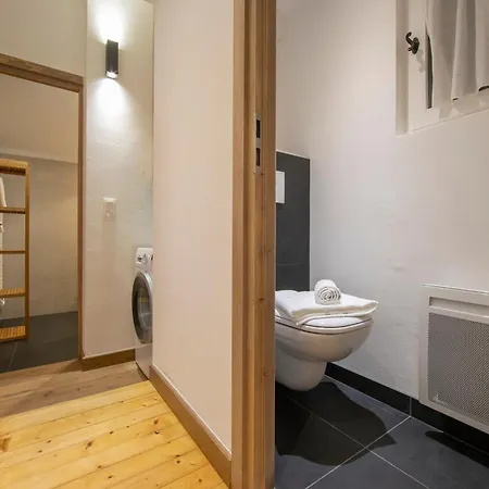 Du Glacier Cosy Alpine Style, Sleeps 4 - Happy