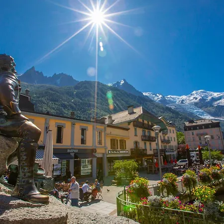 Du Glacier Cosy Alpine Style, Sleeps 4 - Happy