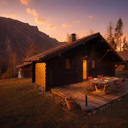 Du Glacier Cosy Alpine Style, Sleeps 4 - Happy Chalet Chamonix