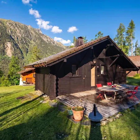Du Glacier Cosy Alpine Style, Sleeps 4 - Happy *